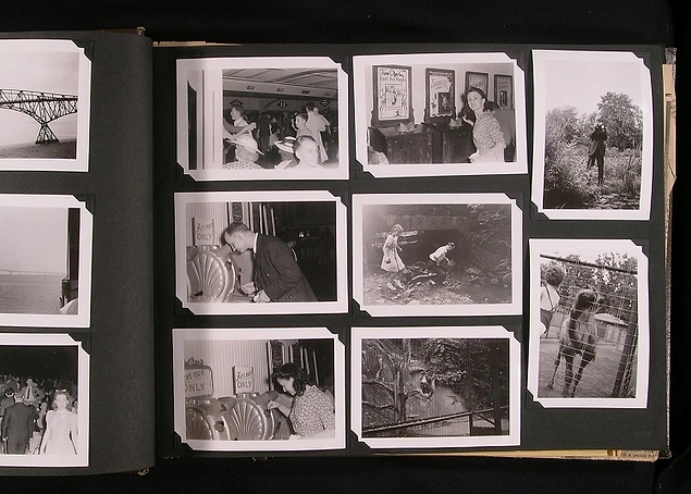 Şimdiki gibi her şeyin çabuk tüketilebilir olmadığı eski fotoğraf albümlerine baktığında.