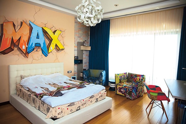 8. Недавно телеведущая сделала ремонт в детской младшего сына Максима.