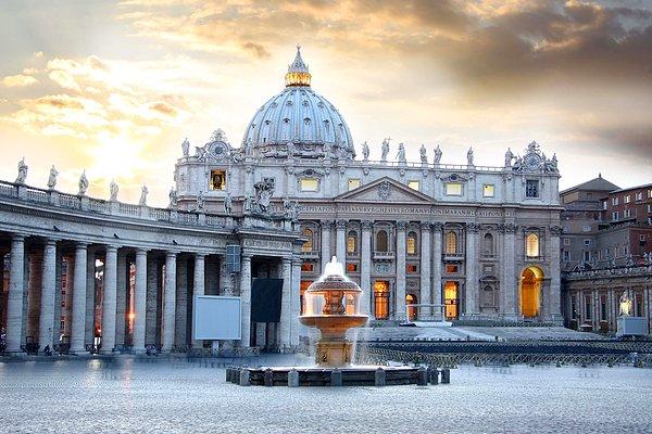 7. Aziz Petrus Bazilikası, Città del Vaticano, Vatikan / Yapım yılı: 333