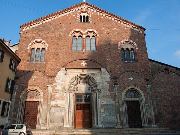 14. Basilica di San Simpliciano	,  Milan, İtalya	/ Yapım yılı: 374