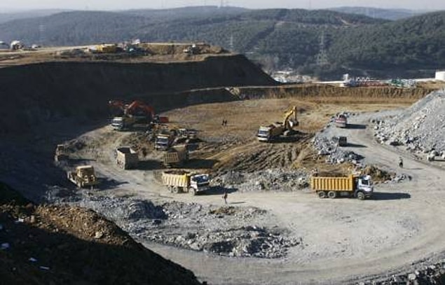 7. Bu projeden sonra galiba ofise geçerim artık diye düşünürken bir sonraki proje yeri hakkında sana bilgilendirme yapılır.