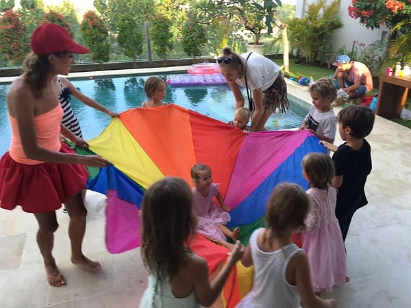 3. Интернет-звезда пригласила практически всех лучших аниматоров острова.