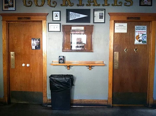 13. Происхождение неизвестно.