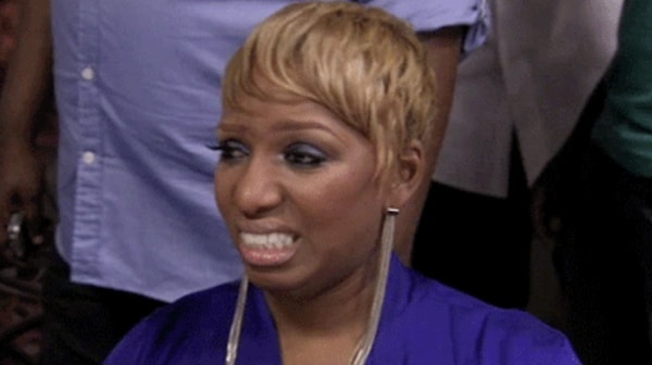 9. В транспорте твое лицо находится на уровне подмышек остальных пассажиров