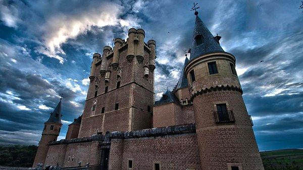 2. Segovia, İspanya