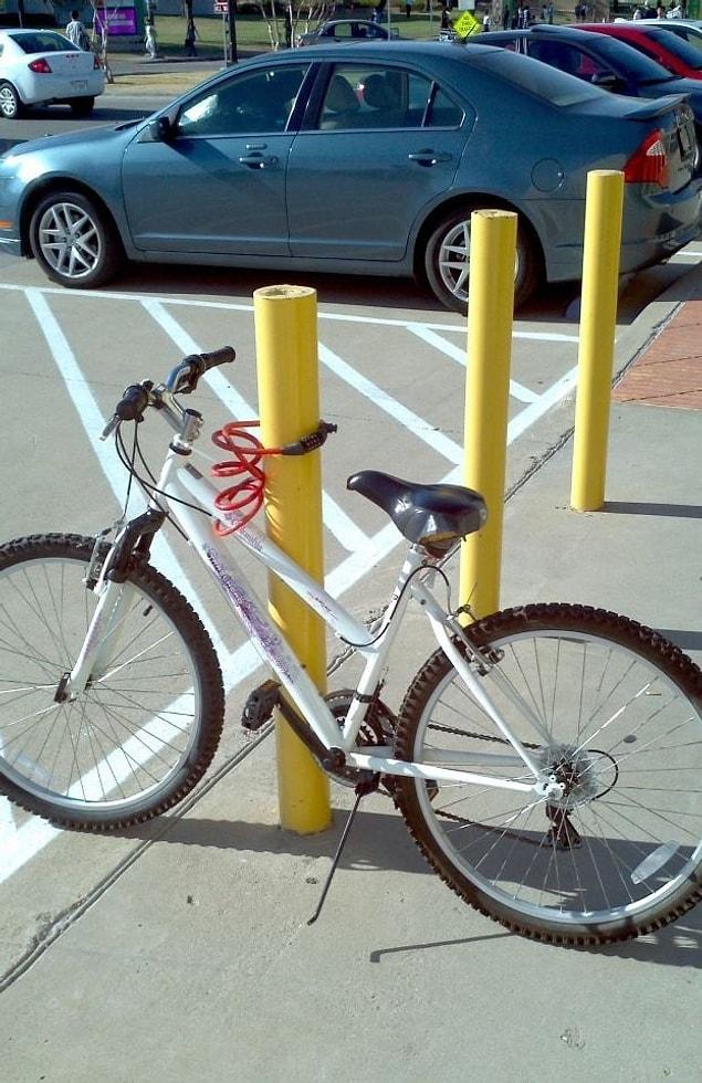 1. Securing your bike, level: Unimaginable!