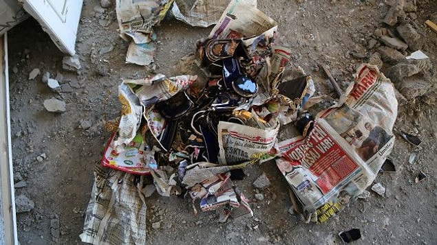 'Roket düşmüş eve hırsız girer mi? Giriyor işte'