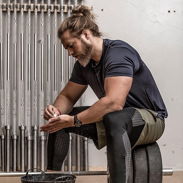 26. В общем, девушки, не думали-не гадали, а в сказку попали. Все при нем.