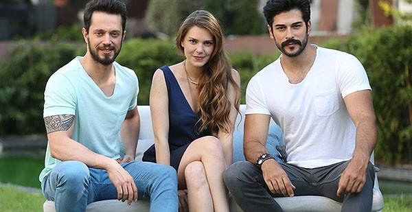 Murat Boz ve Aslı Enver ilk kez Kardeşim Benim adlı filmin çekimlerinde bir araya gelmişti.