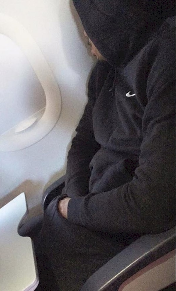 11. Вот даже думать не хочется, что он там делает 😣