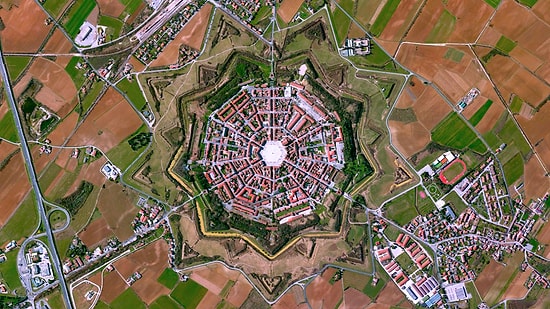 20 феноменальных снимков, позволяющих взглянуть на мир с высоты птичьего полета