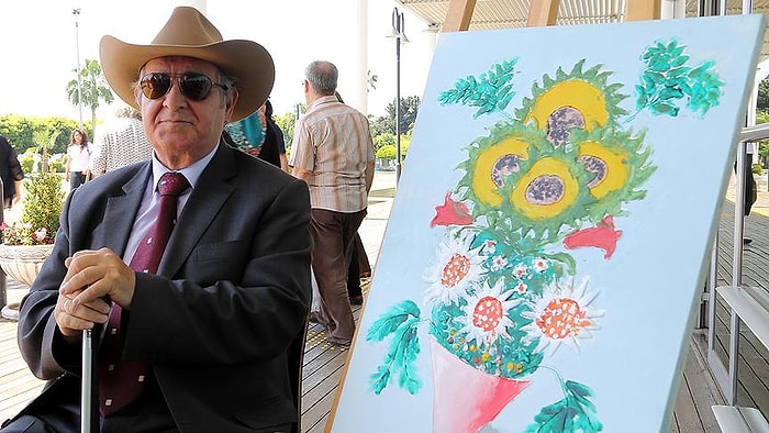 'Parmak Ucuyla Gören Ressam' Eşref Armağan'dan Ailelere Tavsiye: 'Sen Yapamazsın' Demeyin