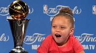 Stephen Curry'nin Aşırı Tatlı Kızı Riley'nin 15 Şapşik Hali