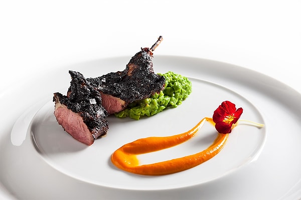 3. Съедобные цветы являются обязательным условием "Art of Plating".