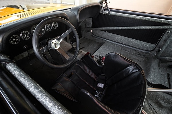 16. За каждую машину на аукционе хотят получить около $1 млн.!