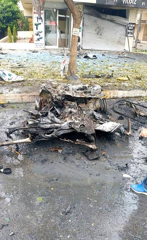 Patlayan araçtan geriye kalanlar