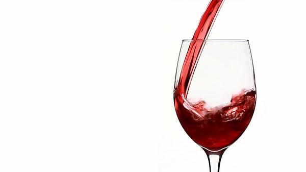 Kırmızı şarap oda sıcaklığında içilmelidir