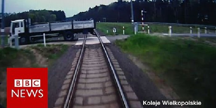 Tren Yoluna Park Eden Kamyonu Görünce Yolcuları Uyarmaya Çalışan Koca Yürekli Makinist