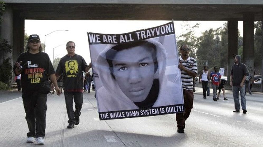 Trayvon Martin'in Katili Silahını Açık Arttırmayla Satışa Çıkardı!