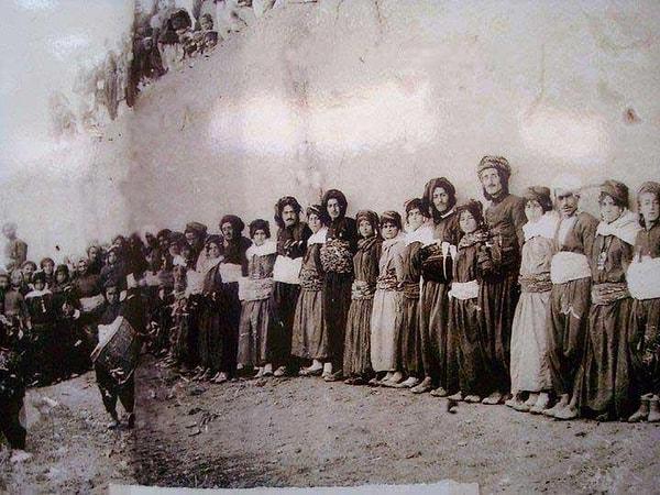 30. HAKKARİ - Yüksekova'da bir köy düğünü, 1919