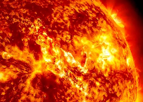 18. Güneş orta büyüklükte bir yıldızdır ve bu tür yıldızlar yaklaşık 10 milyar yıllık bir yaşama sahiptir. Kısacası 5 milyar yaşındaki Güneş, yaşamının yarısını geride bırakmıştır.