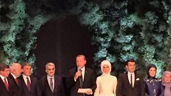 Tayyip Erdoğan, nikahtan önce yaptığı duygusal konuşmayla da misafirleri gözyaşlarına boğdu.