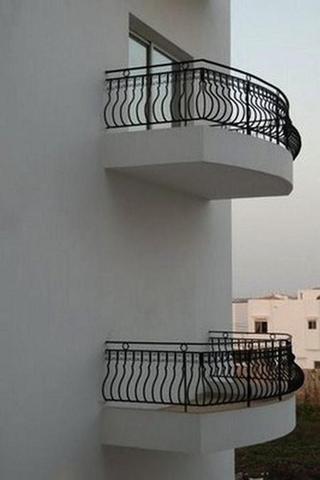 21. This balcony, though.