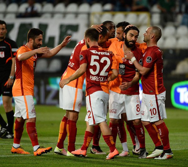 Akhisar Belediye 1-2 Galatasaray