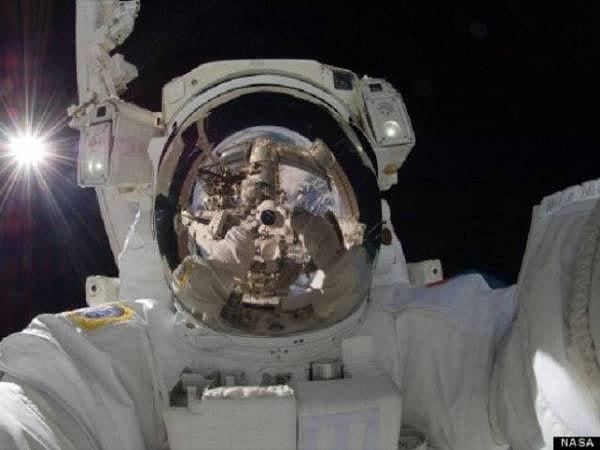 10. Uzayda çekilen bu selfie'yi unutmak olmaz.