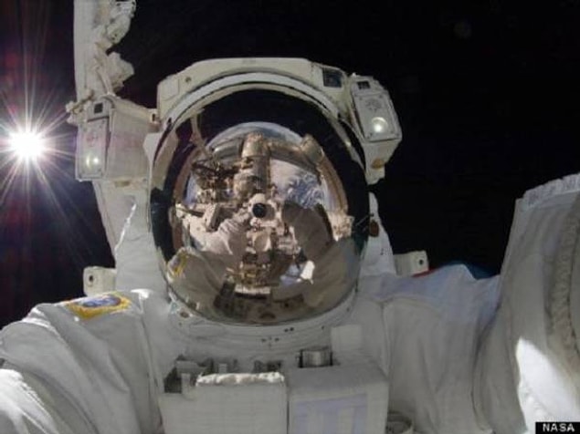 10. Uzayda çekilen bu selfie'yi unutmak olmaz.