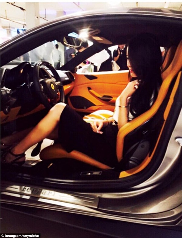 17. Например, работающая часть населения Китая совсем не в восторге от такой золотой молодежи, которая не работала ни дня, но при этом живет роскошной жизнью.