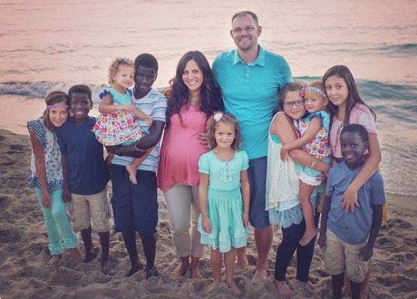 2. Отправленные ими снимки немедленно привлекли внимание общественности.