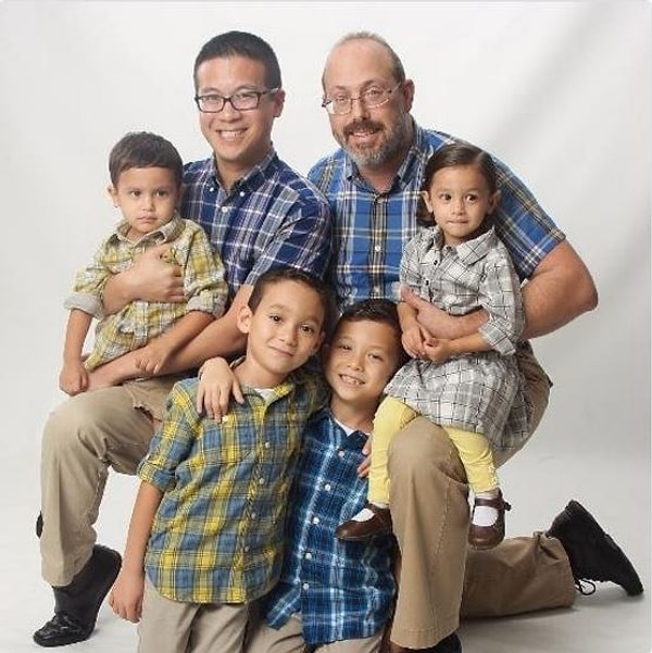 3. Можно делить людей на группы и враждовать.