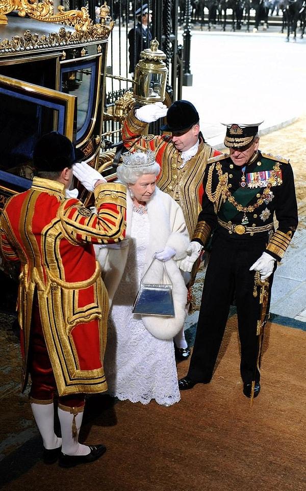 53. Edinburgh Kraliçesi ve Dük, Westminster'da Parlamento Devlet Açılışında... 2008