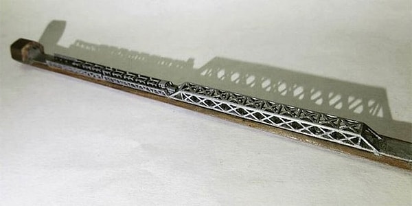 Мост и поезд