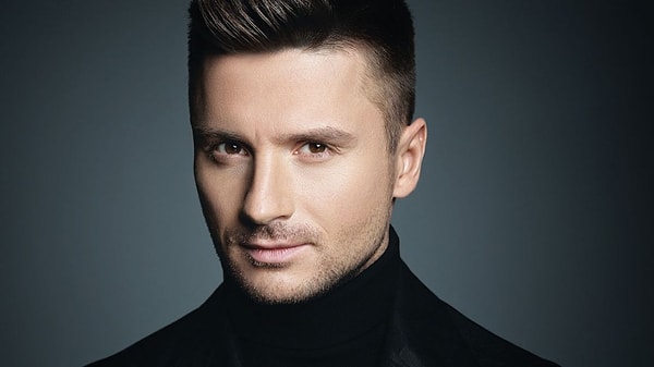 1. Сергей Лазарев учредил именную премию в школе-студии «Непоседы», которую он вручит на днях одному из 6 финалистов.