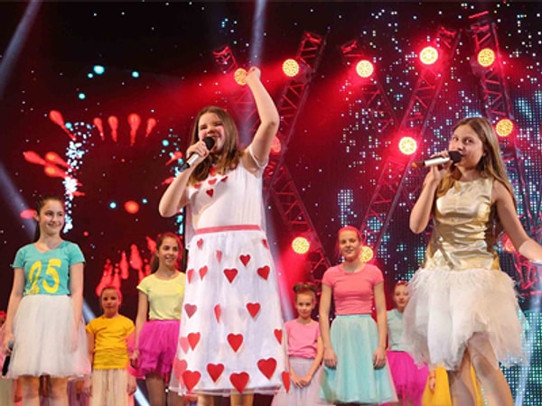 6. Именная премия предполагает бесплатный грант на годовое обучение в «Непоседах» и мастер-класс от звезды.