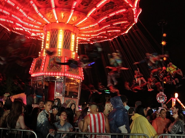 9. Большая очередь была и на этот аттракцион.