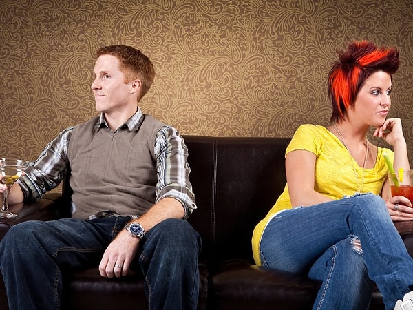 7. "Чем меньше женщину мы любим, тем больше нравимся мы ей".