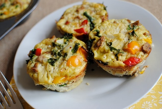 8. Kalabalık bir misafir ekinine omlet yapmak artık çok zor değil!