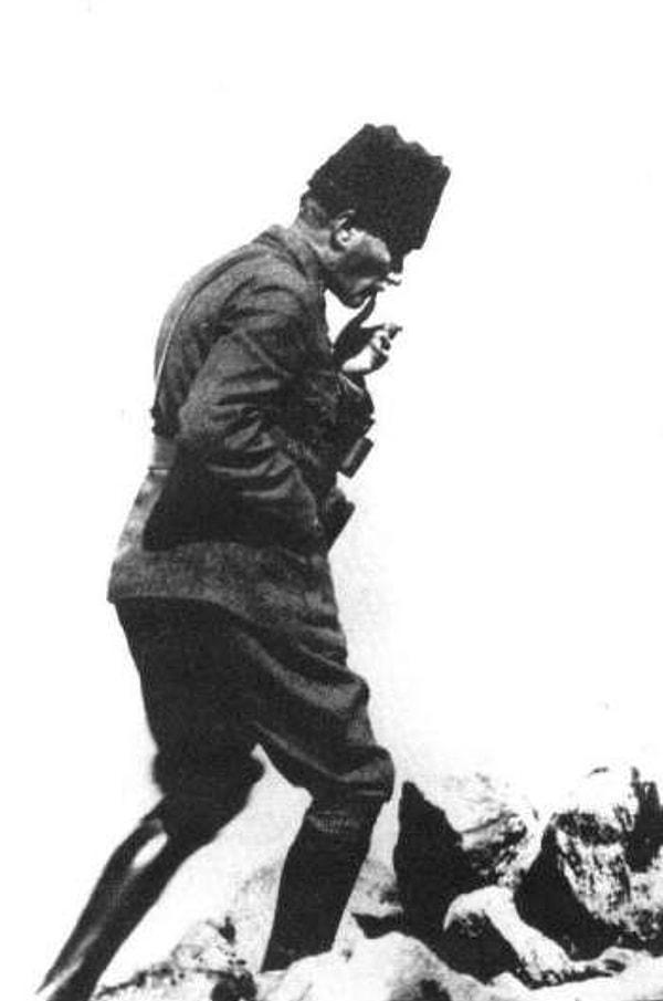 Başkomutan Atatürk!