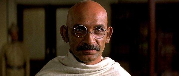 2. Gandhi (1982)
