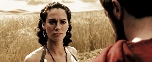 Лена Хиди в роли царицы Горго в фильме "300 спартанцев"