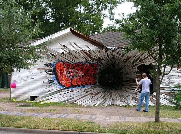 19. Дом-дыра (Техас, США)