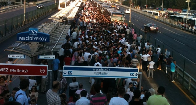 Metrobüs'te tanışacaksın!