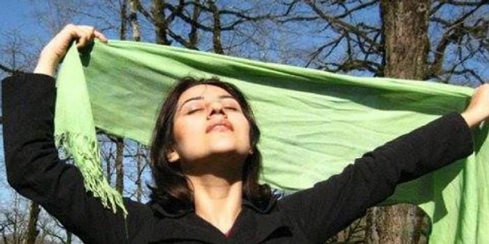 Laik Bir Ülkede Yaşamanın Değerini Hatırlatan İranlı Kadınlar Rejime Trolleyerek Direniyor