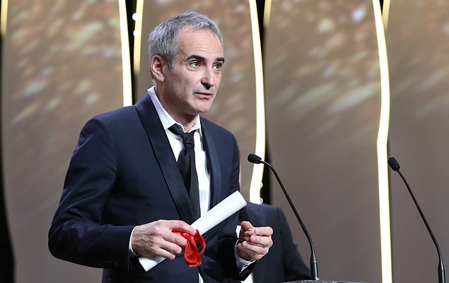 En iyi yönetmen ödülü, Personal Shopper filmiyle Fransız Olivier Assayas'a ve