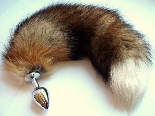 5. А это анальная пробка с натуральным лисьим хвостом