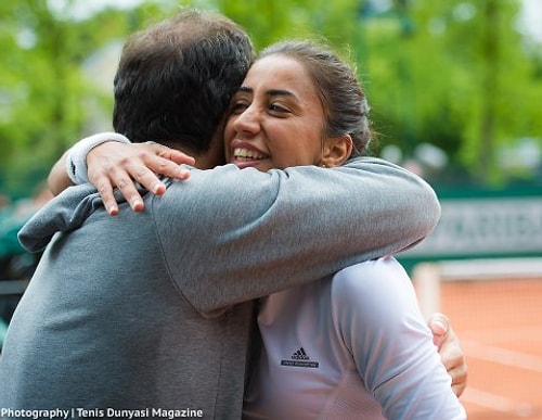 Roland Garros'ta 2. Tura Yükselen Çağla Büyükakçay Bir İlke Daha İmza Attı