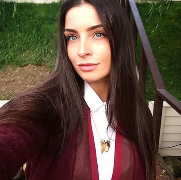 8. Яна Аносова